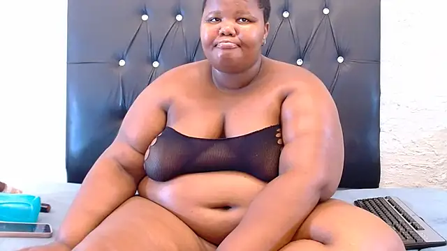 LadyBear2002 online show from March 2026 03:04:02 PM