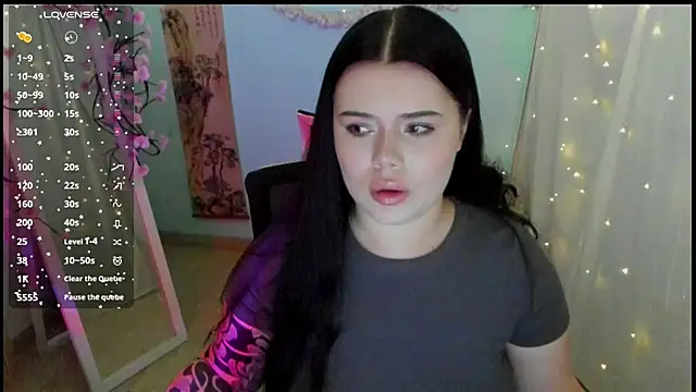 Mona Esty online show from April 2026 06:25:02 AM