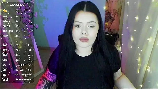 Snapshot of Mona_Esty chatting on June 2026 06:18:01 AM Mona Esty online show from June 2026 06:18:01 AM