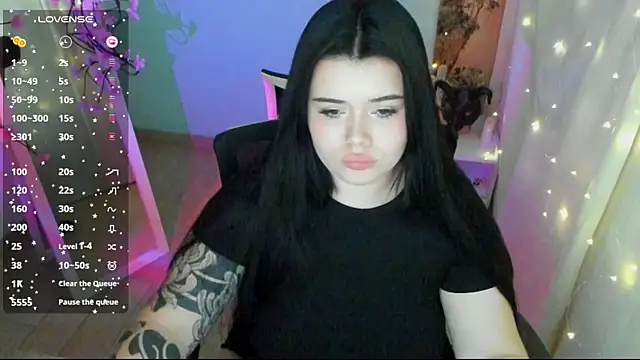 Snapshot of Mona_Esty chatting on July 2026 06:21:01 PM Mona Esty online show from July 2026 06:21:01 PM