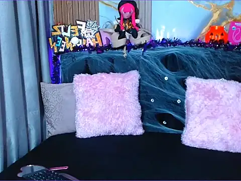 sthephylittle online show from October 2025 06:52:02 PM