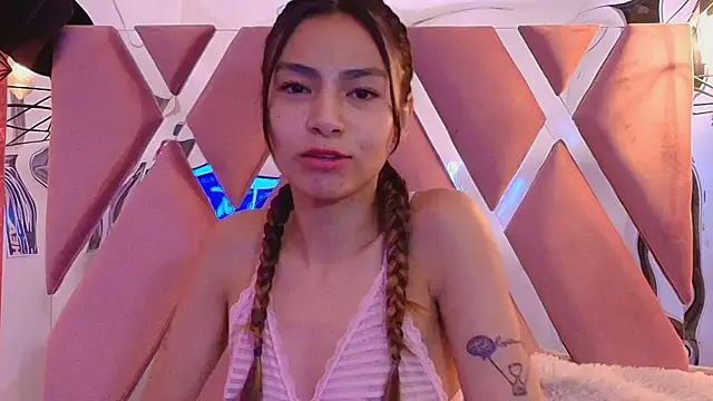 paris cute  online show from October 2025 07:38:01 PM