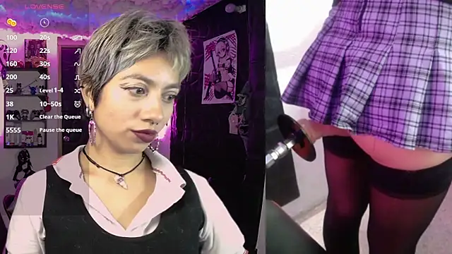 lunarichy22 online show from March 2026 09:31:02 PM