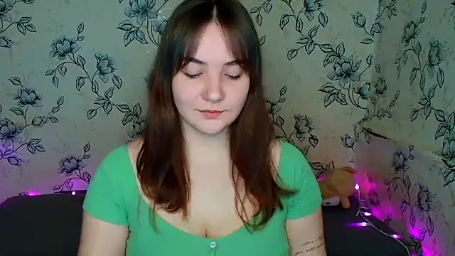 OliviaMontgommery online show from April 2026 11:57:01 AM