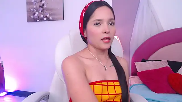 Suzy1  online show from April 2026 07:31:02 PM