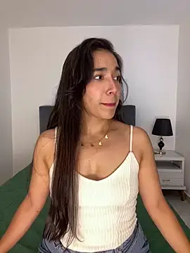 Snapshot of SabrinaEvanss_ chatting on May 2026 07:41:01 PM SabrinaEvanss online show from May 2026 07:41:01 PM