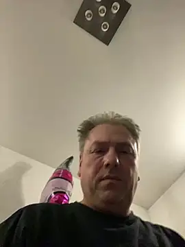 Sklavekay online show from March 2026 10:45:01 PM