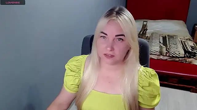 Snapshot of Ledi_Catherin chatting on July 2026 07:21:01 PM Ledi Catherin online show from July 2026 07:21:01 PM