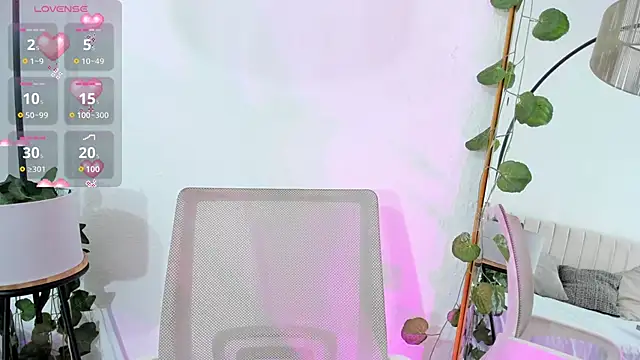  alishaa c online show from October 2025 10:21:01 PM