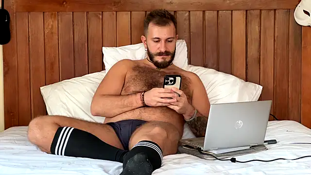 Snapshot of mrmaxiy chatting on July 2026 09:49:01 AM mrmaxiy online show from July 2026 09:49:01 AM