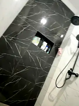 latexidn online show from November 2025 03:12:02 PM