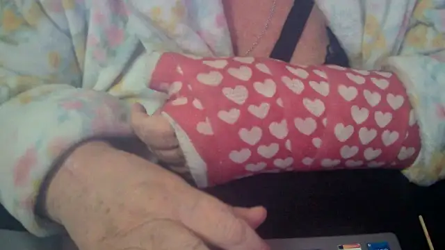 Playful MILF Demi online show from November 2025 06:24:02 PM