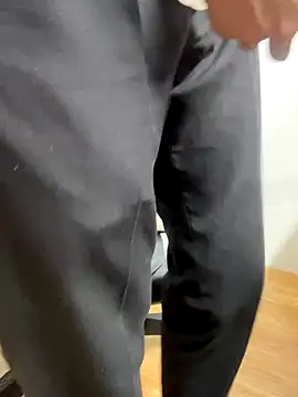 Wuza-H online show from November 2025 04:39:01 PM