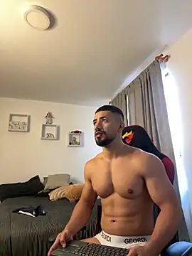 Snapshot of Ezzio_Scolaro chatting on October 2025 12:19:01 PM Ezzio Scolaro online show from October 2025 12:19:01 PM