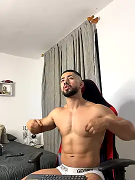 Snapshot of Ezzio_Scolaro chatting on October 2025 12:19:01 AM Ezzio Scolaro online show from October 2025 12:19:01 AM