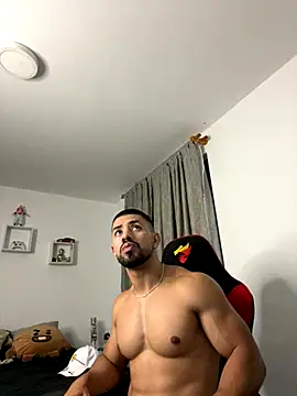 Snapshot of Ezzio_Scolaro chatting on November 2025 01:48:02 AM Ezzio Scolaro online show from November 2025 01:48:02 AM