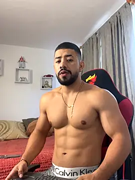 Snapshot of Ezzio_Scolaro chatting on November 2025 11:43:02 AM Ezzio Scolaro online show from November 2025 11:43:02 AM