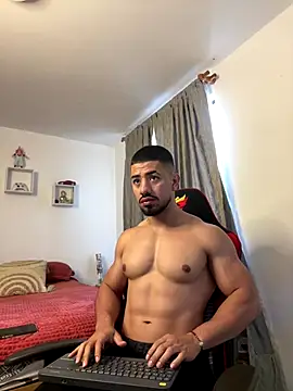 Snapshot of Ezzio_Scolaro chatting on December 2025 12:36:02 PM Ezzio Scolaro online show from December 2025 12:36:02 PM