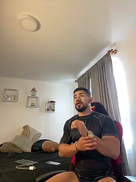 Ezzio Scolaro online show from March 2026 09:11:01 PM