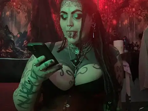 nyxvelon online show from February 2026 03:45:01 PM