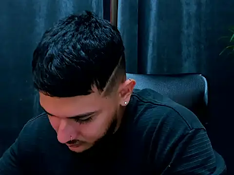 jasonshaw25 online show from February 2026 05:28:01 PM