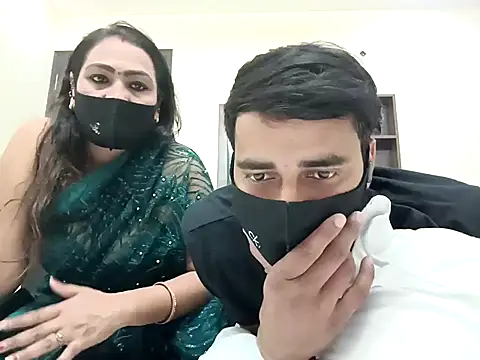 horny milf couple online show from October 2025 05:17:01 PM