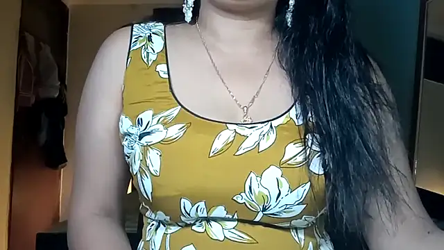 Snapshot of horny_milf_couple chatting on June 2026 07:45:02 PM horny milf couple online show from June 2026 07:45:02 PM