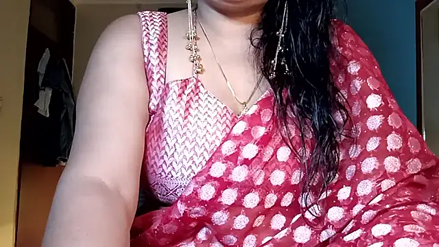 Snapshot of horny_milf_couple chatting on June 2026 07:31:02 PM horny milf couple online show from June 2026 07:31:02 PM