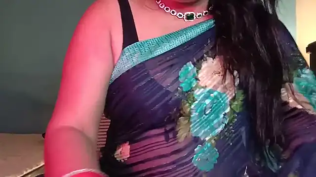 Snapshot of horny_milf_couple chatting on July 2026 01:58:33 AM horny milf couple online show from July 2026 01:58:33 AM