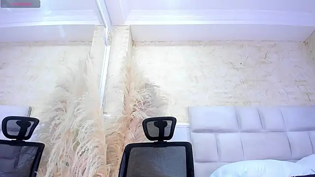 ScarletEvanss  online show from April 2026 11:21:01 AM