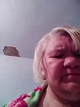 LusiyaGold5 online show from October 2025 08:32:01 PM