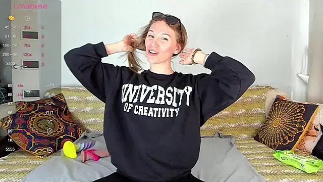 Amalia Mio online show from March 2026 10:04:01 AM