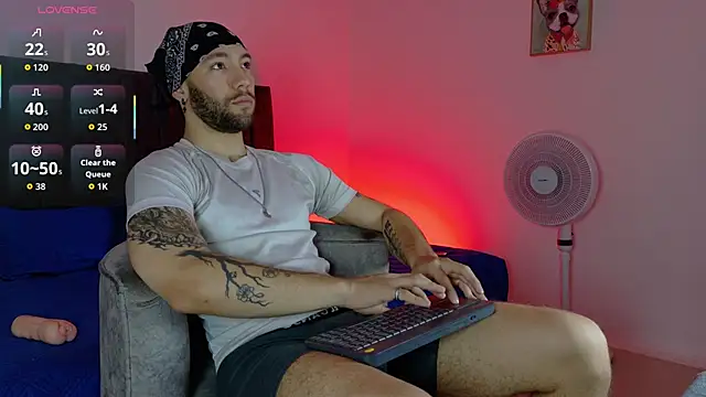 angel kyrozz online show from March 2026 07:07:01 PM