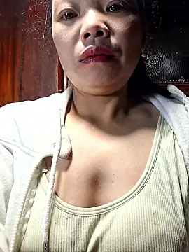 miomio-12 online show from November 2025 09:35:01 PM