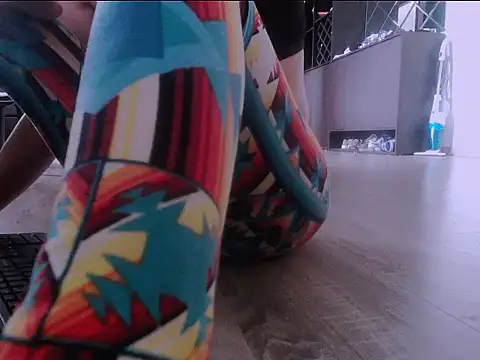 ravy kim online show from November 2025 02:01:02 AM