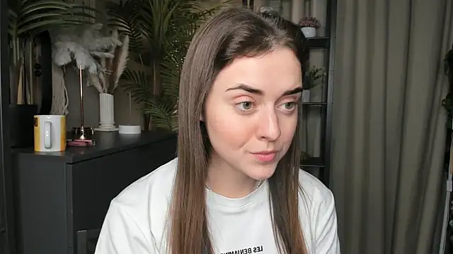 ThelmaJusto online show from November 2025 02:37:02 PM