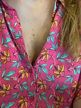 melisss2 online show from November 2025 12:04:02 PM