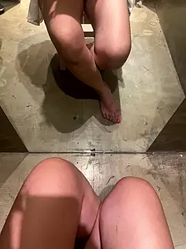 melisss2 online show from December 2025 03:50:02 PM