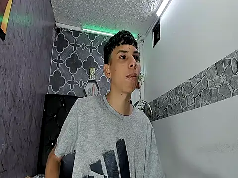 Snapshot of sexyboys_cutex18 chatting on March 2026 12:48:02 AM sexyboys cutex18 online show from March 2026 12:48:02 AM