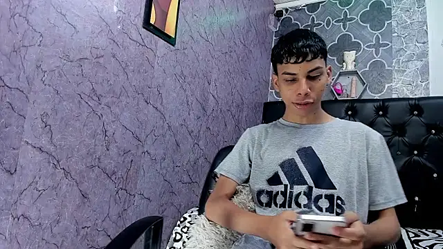 Snapshot of sexyboys_cutex18 chatting on March 2026 05:45:02 AM sexyboys cutex18 online show from March 2026 05:45:02 AM