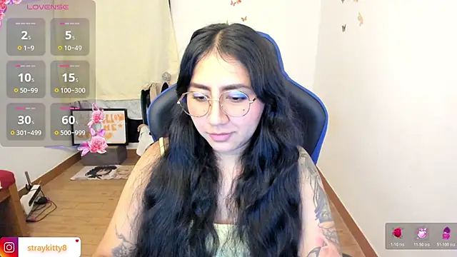 LoveLyy- online show from April 2026 02:56:01 AM