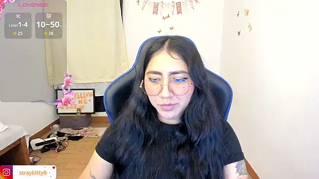 LoveLyy- online show from June 2026 03:26:01 AM