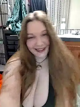 AugustRayn online show from March 2026 02:15:02 AM