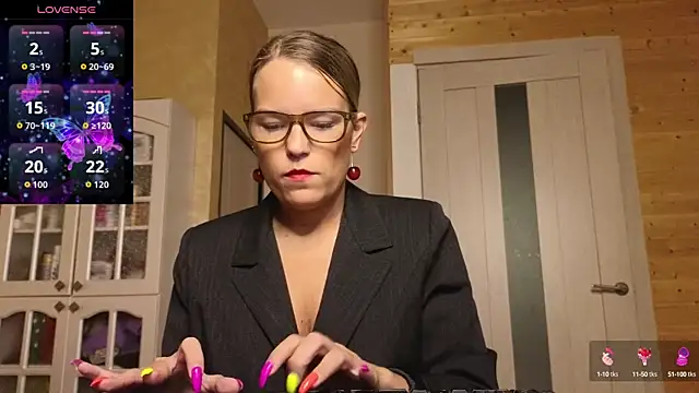 Lady Shine online show from October 2025 03:48:02 AM