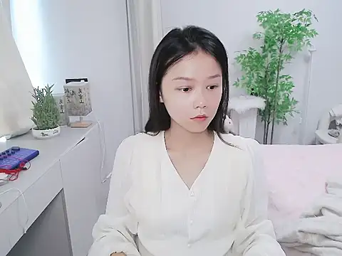 mili0923 online show from October 2025 05:37:01 AM