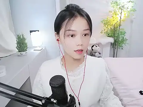 mili0923 online show from October 2025 02:16:01 PM