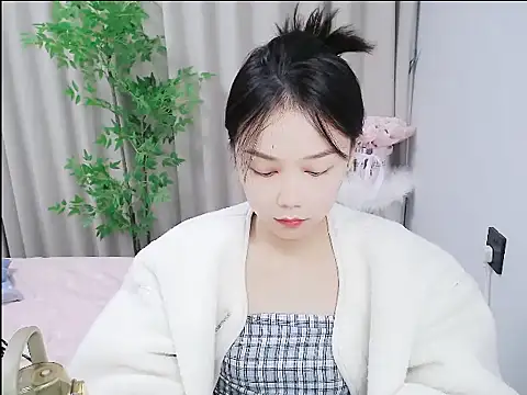 mili0923 online show from October 2025 02:12:02 AM