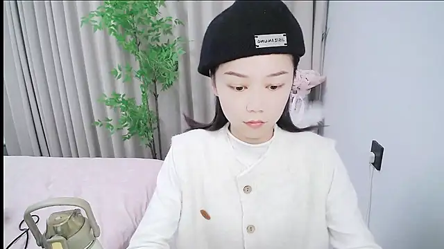 mili0923 online show from October 2025 06:25:01 AM