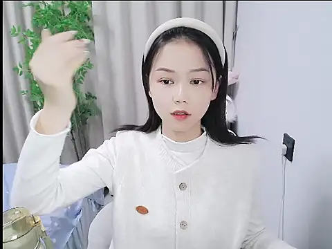 mili0923 online show from November 2025 07:02:02 PM