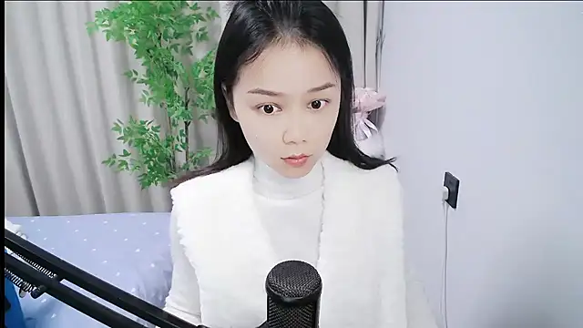 mili0923 online show from December 2025 05:45:02 AM